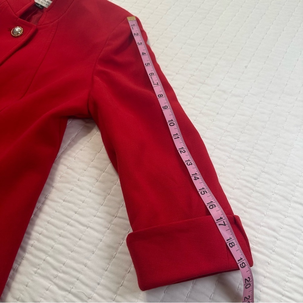 Tahiri Arthur S. Levine Elegant Red Women's Blazer with Gold Buttons - Picture 6 of 11